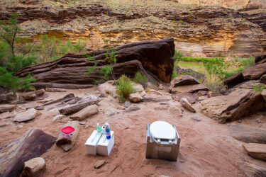 Groover portable toilet